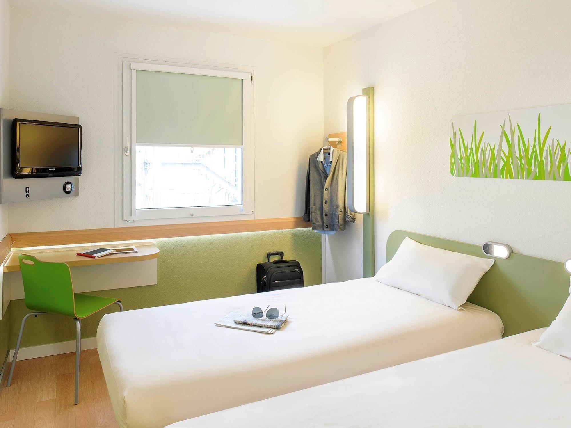 Ibis Budget - Данденонг Экстерьер фото