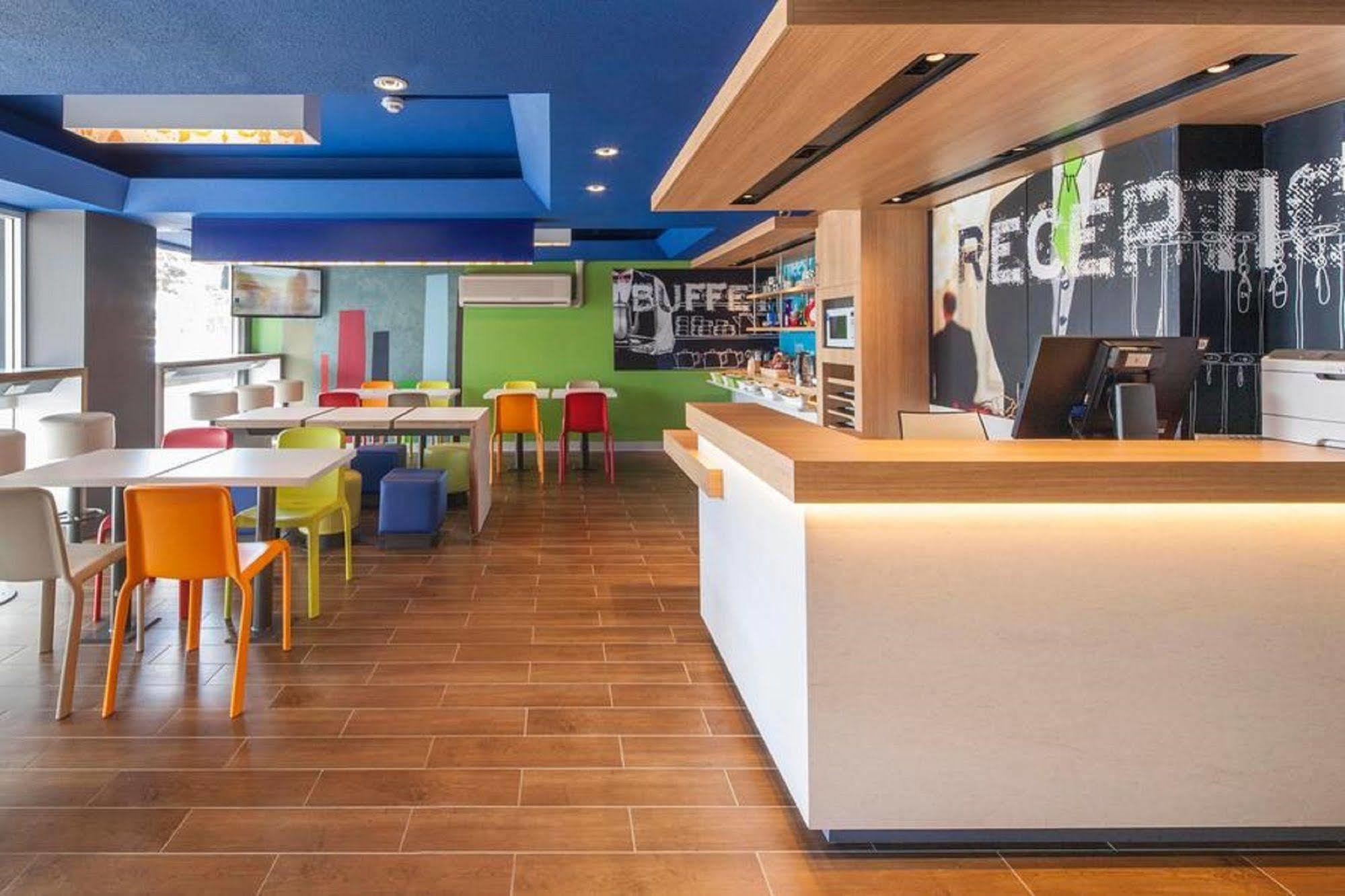 Ibis Budget - Данденонг Экстерьер фото