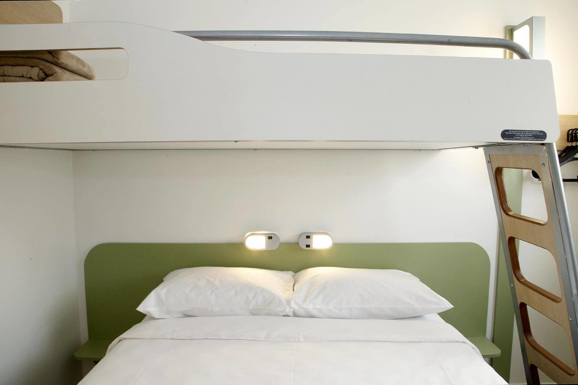 Ibis Budget - Данденонг Экстерьер фото